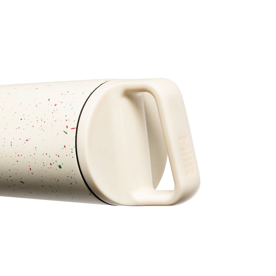 wide-mouth-x4 WebPDP-20oz_Wide_Mouth_Bottle_Party__WMB2SV20230_x2Studio_45deg.jpg