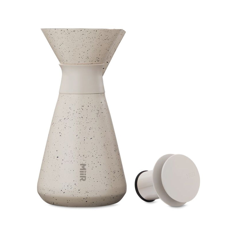 new-standard-carafe-y2 WebPDP-33oz_New_Standard_Carafe_Desert_Tan_Speckle_Studio__CAR1SVOS224_Front_Lid_Staged.jpg