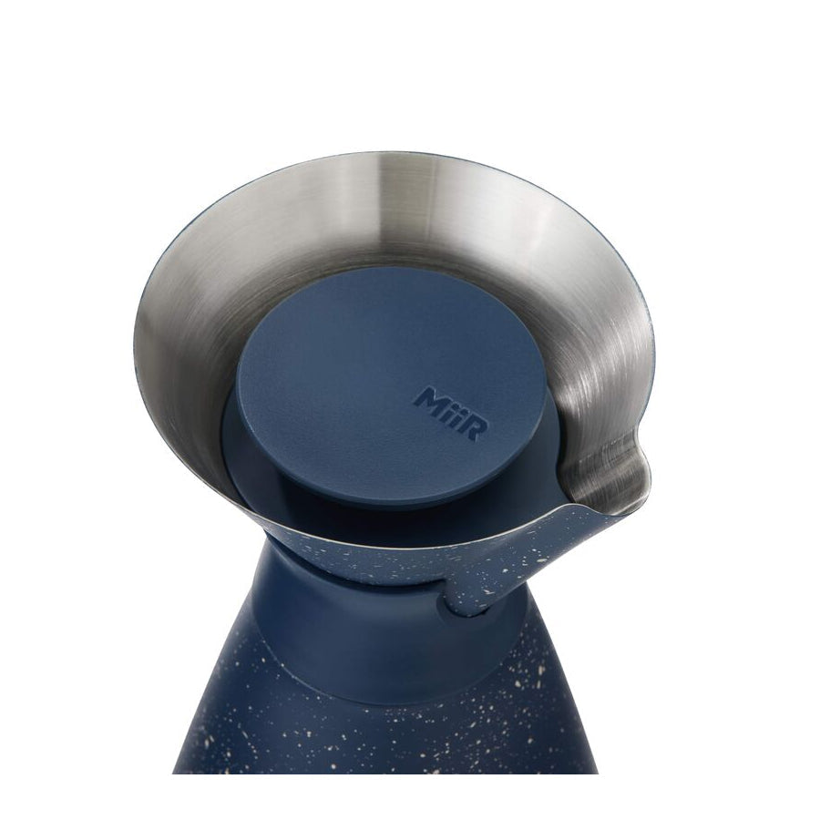 new-standard-carafe-y2 WebPDP-33oz_New_Standard_Carafe_Tidal_Blue_Speckle_Studio__CAR1SVOS225_45_Lid_Off.jpg