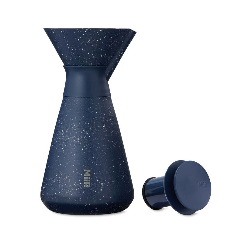 new-standard-carafe-y2 WebPDP-33oz_New_Standard_Carafe_Tidal_Blue_Speckle_Studio__CAR1SVOS225_Front_Lid_Staged.jpg