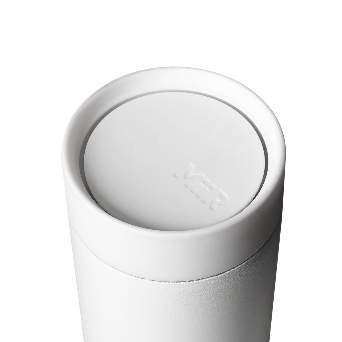 360-lid-n4 WebPDP-360_Lid_White__3602PNWM001_X2Studio_Closeup_Closed.jpg