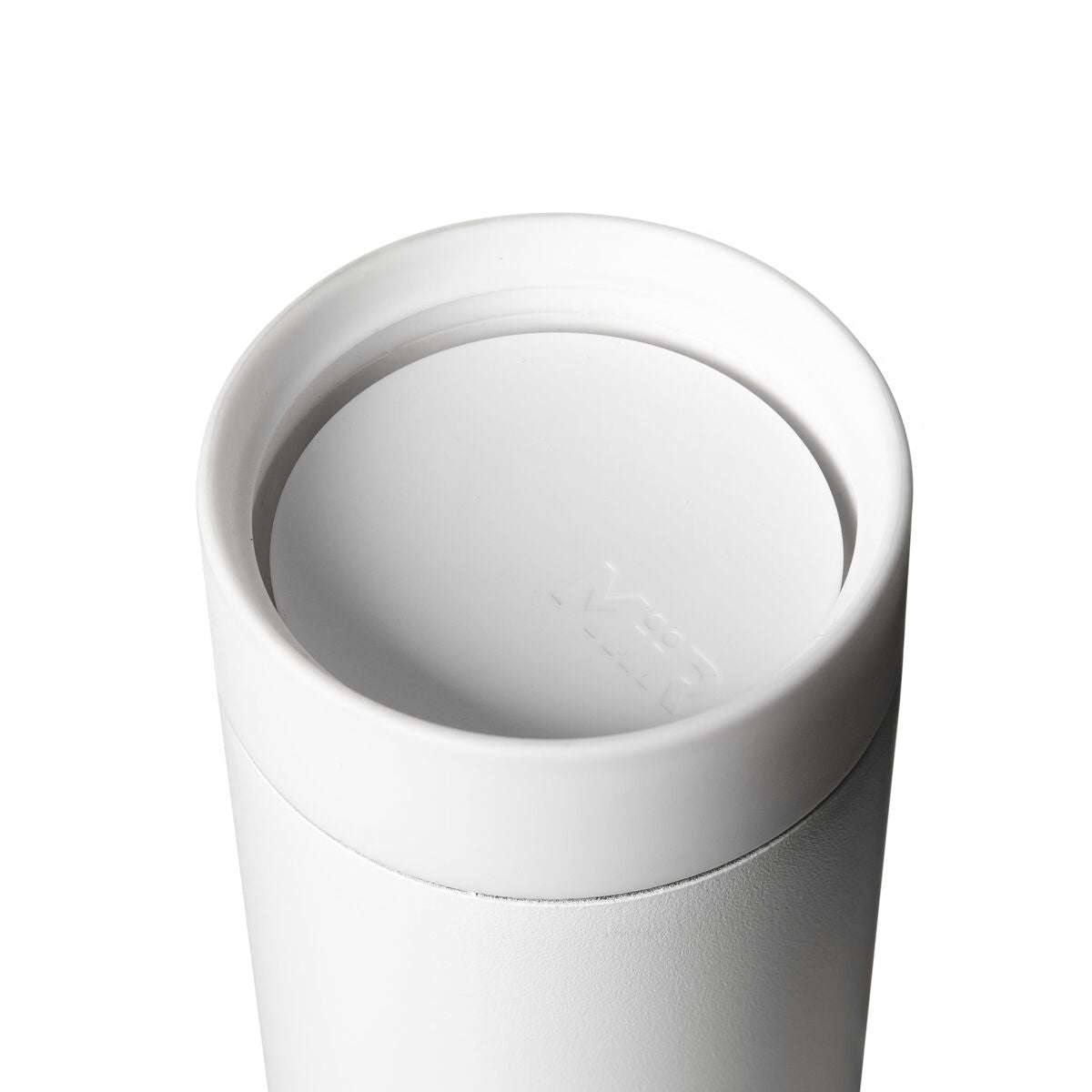 360-lid-n4 WebPDP-360_Lid_White__3602PNWM001_X2Studio_Closeup_Open.jpg