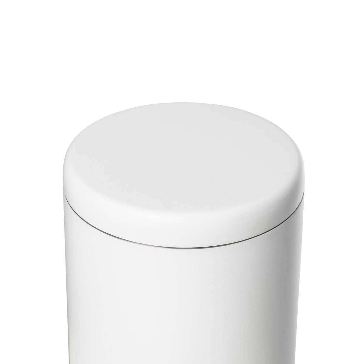 airlock-coffee-canister-z5 WebPDP-Airlock_Coffee_Canister__ACN2SVOS001_White_X2Studio_45_Deg_Lid_On.jpg