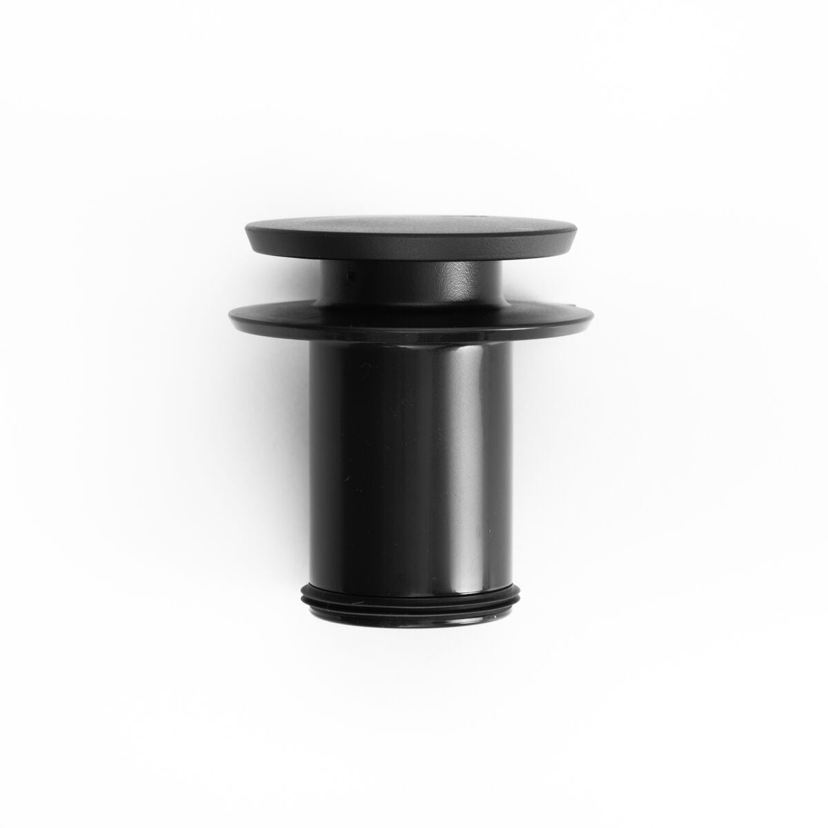 new-standard-carafe-y2 WebPDP-PolishedStainlessCarafe_33oz_SS_StudioX207182024_Lid__CAR1SVOS005.jpg