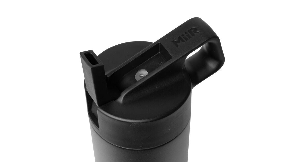 straw-bottle-w9 WebPDP-Straw_Lid_2_Black_Studio_0221_45deg_Open__WMB1SL20002.jpg