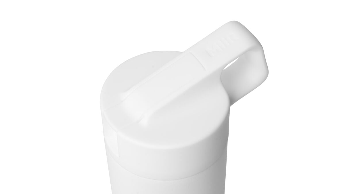 straw-bottle-w9 WebPDP-Straw_Lid_2_White_Studio_0221_45deg_Closed__WMB2SL20001.jpg