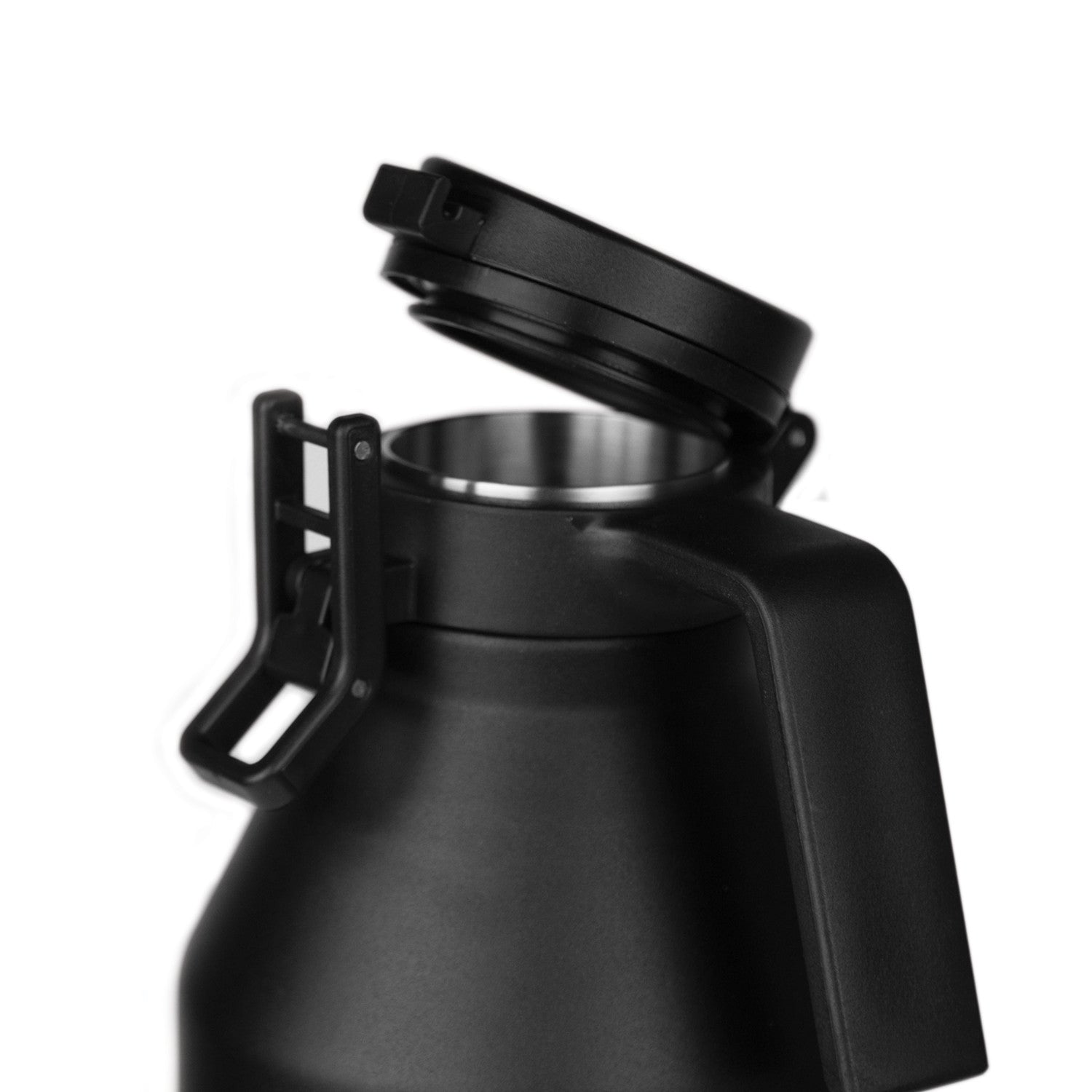 64oz-growler-k2 growlerdetail1_f7b2c86e-8bb8-40fc-b9ae-6f2e9d01276f__402220.jpg